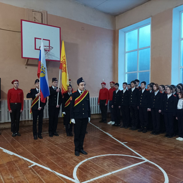В Урмарской средней школе  состоялось торжественное открытие месячника оборонно-массовой, спортивной и патриотической работы