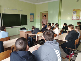 Встреча учащихся 7 класса с фельдшером Айбечской ФАП Григорьевой Т.В.