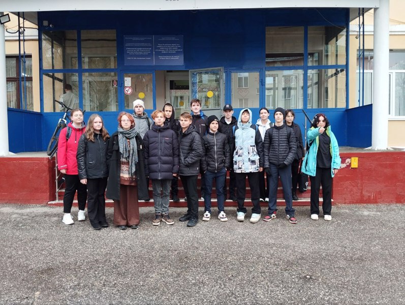 Сегодня, 19 октября, обучающиеся 9 "А" и 8 "Г" классов посетили Чебоксарский  профессиональный колледж им. Н.В. Никольского.