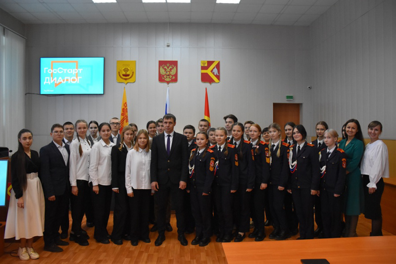 Участие в творческой  встрече главы Красноармейского муниципального округа  Павла Семенова  со школьниками