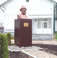 Памятник  И.Н.Ульянову реставрирован