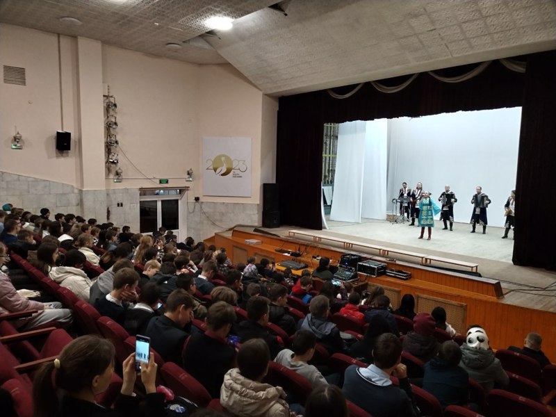 Учащиеся школ Аликовского муниципального округа посетили ансамбль "ÇАВАЛ"