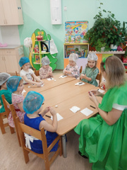 Калейдоскоп открытых занятий «Молодые-молодым» стартовал в детских садах   Алатыря