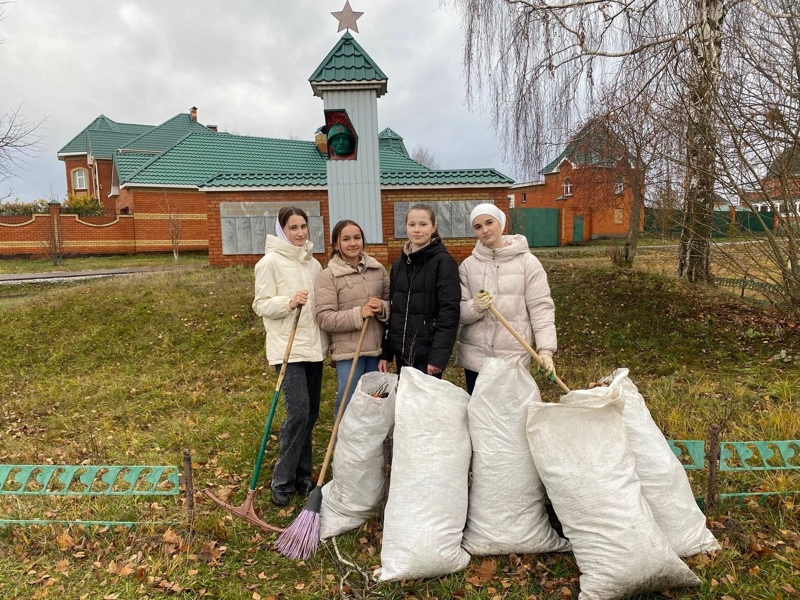 Благоустройство территории памятника