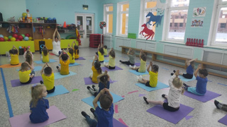 Кружок ритмической гимнастики для детей 3-4 лет