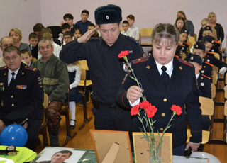 ОМВД Чебоксарского района отметил День сотрудника органов внутренних дел Российской Федерации в МБОУ "Чиршкасинская ООШ имени Л.В. Пучкова"