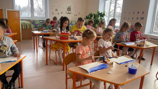 В МБДОУ Детский сад "Берёзка" открылся кружок хореографической и художественной направленности.