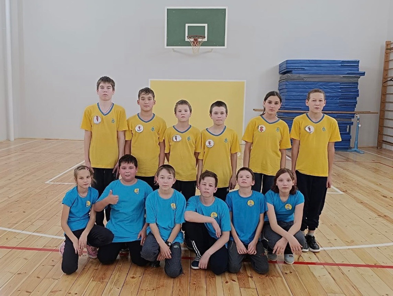 21 ноября в школе-интернате прошли спортивные состязания «Весёлые старты» между двумя командами шестиклассников «Динамит» и «Ну,погоди!»