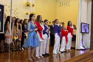 27 ноября в гимназии состоялся праздничный концерт, посвященный Дню матери