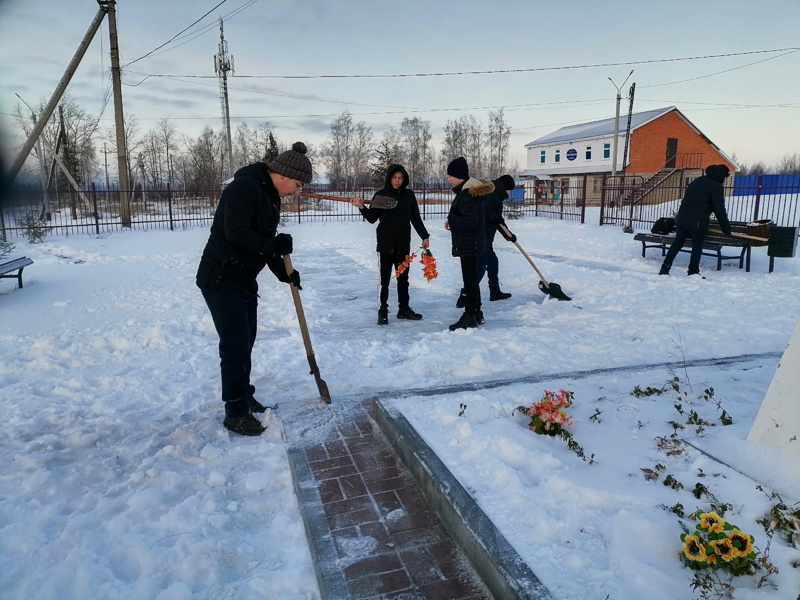 3 декабря в России отмечается памятная дата — День Неизвестного Солдата — в память о российских и советских воинах, погибших в боевых действиях на территории страны или за её пределами.