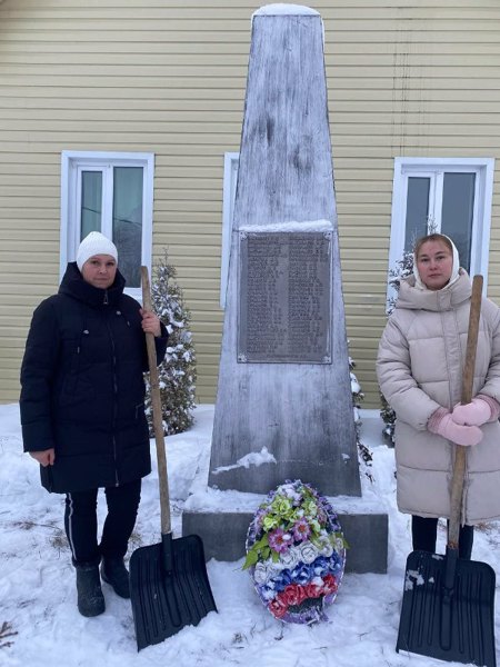 Тимуровцы продолжают  совершать добрые  дела