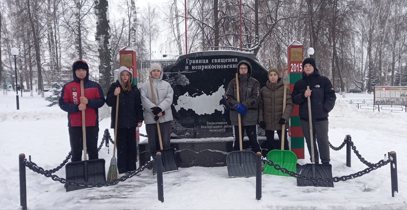 В рамках акции «Чистый обелиск»