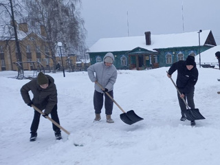 В рамках акции «Чистый обелиск» 