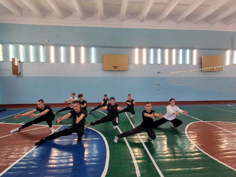 1 декабря 2023 года воспитанники ШСК  "Медведи " активно  занимались  физической активностью, готовились к предстоящим соревнованиям.