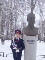 Кадеты возложили цветы к Монументу Славы и памятным бюстам Героев Советского Союза  