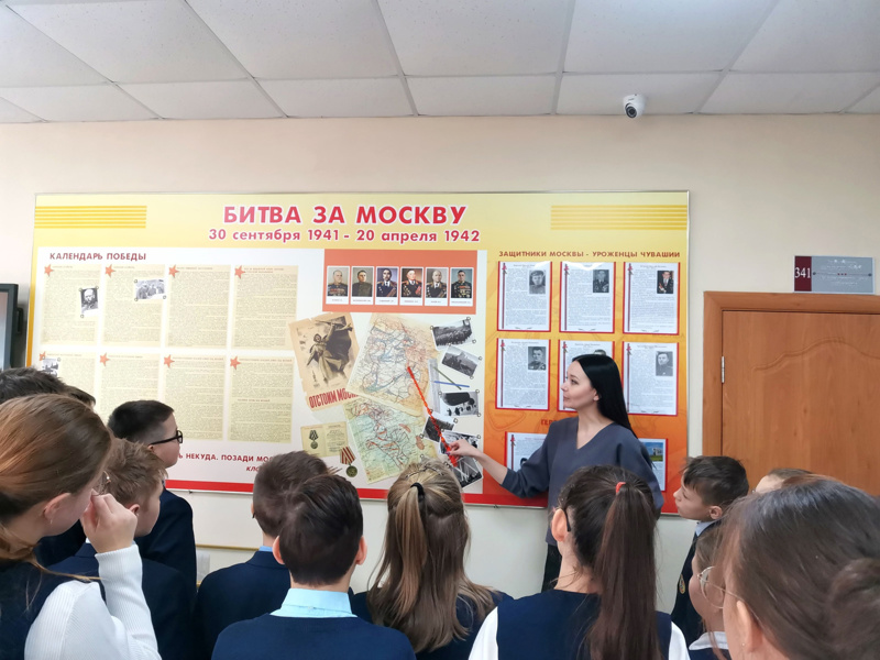 3 февраля учитель истории Егорова В.В. провела для учащихся 5В класса музейный урок, посвящённый истории Великой Отечественной войны