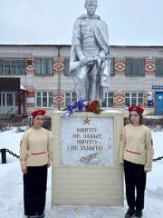 Торжественный митинг и возложение цветов «Во имя памяти ушедших, во имя совести живых…».