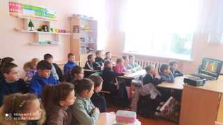Сегодня ученики начальных классов нашей школы познакомились с мультфильмами, созданными по мотивам чувашского фольклора.