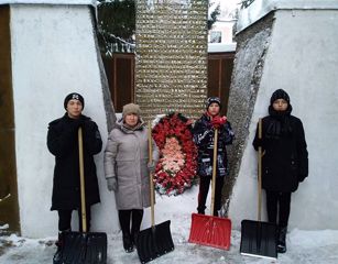 ЗДЕСЬ ПОБЕДА СВОЙ ПУТЬ НАЧИНАЛА