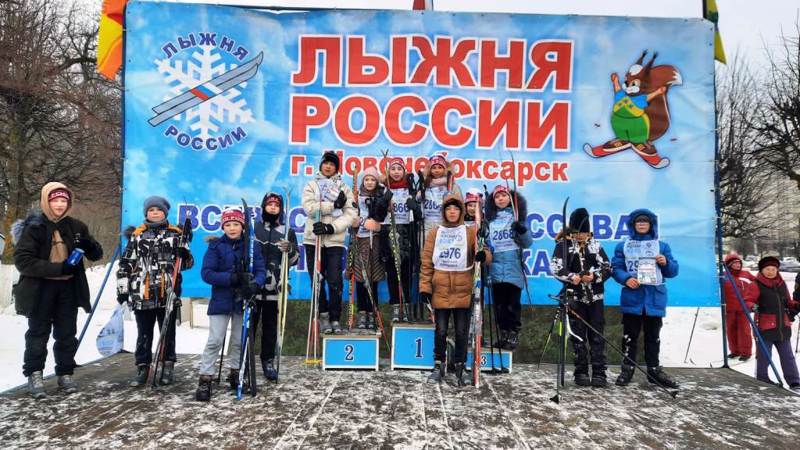 Учителя и учащиеся нашей школы приняли участие в соревнованиях «Лыжня России-2023»