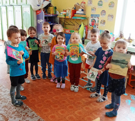 Группа «Солнышко» приняла участие в общероссийской акции «Дарите книги с любовью»