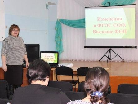 В Ибресинской средней школе №1 состоялся семинар заместителей директоров по учебно-воспитательной работе
