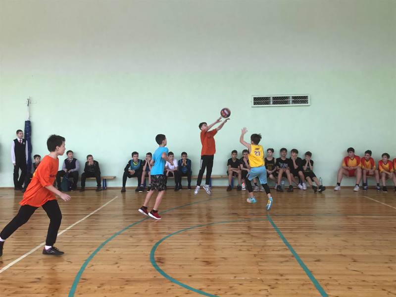 Городской фестиваль школьных спортивных клубов по баскетболу