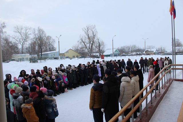 Открытие мемориальной доски в память о Давыдове Олеге Васильевиче, погибшем при выполнении долга  в ходе специальной военной операции на Украине.