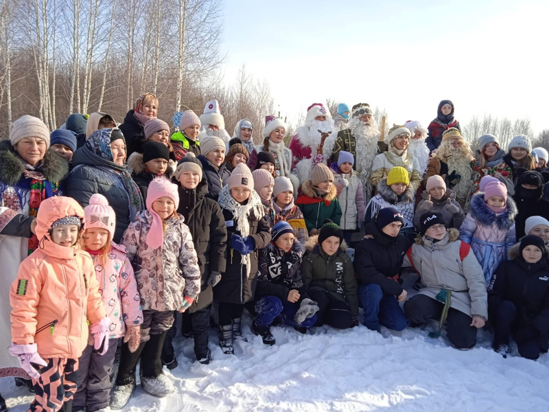 Фестиваль национальных Дедов Морозов в этнокомплексе «Ясна»