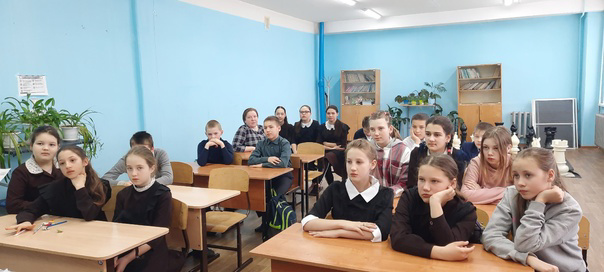 27 февраля во всех классах МБОУ "Алгашинская СОШ" состоялось очередное внеурочное занятие "Разговоры о важном".