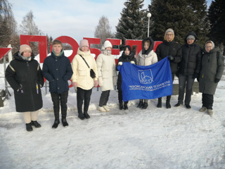 Церемония возложения цветов