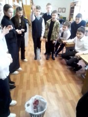 22 февраля в 6б классе прошел конкурс «А ну-ка, мальчики»
