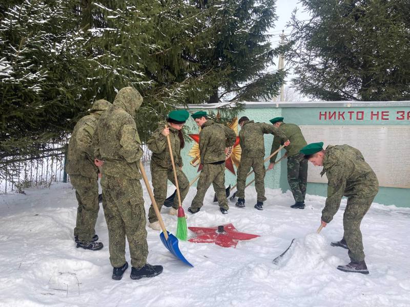 Акция «Чистый обелиск»