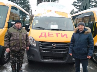 Школы Чувашской Республики получили 49 новых автобусов.