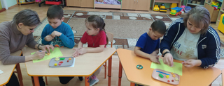 Мастер-класс "Значок "Эколята"  для родителей и детей средней группы.