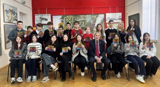Учащиеся 7А и 7Б классов посетили выставку известного художника Рыбкина А.П.