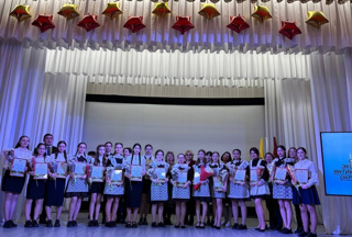 Торжественное вручение свидетельств обладателям специальной стипендии Главы Чувашской Республики для представителей молодежи и студентов за особую творческую устремленность