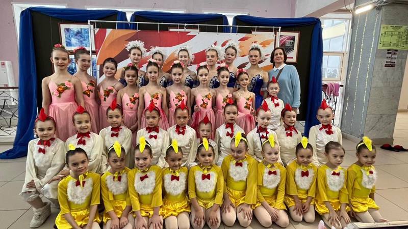 Громовая  Виктория участвовала в конкурсе "Калейдоскоп талантов" в составе балетной студии "Реверанс".