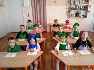 Воспитанники детского сада познакомились с традициями празднования православного праздника