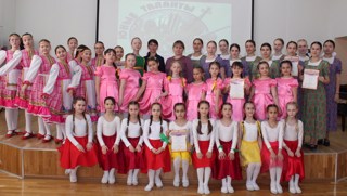 Номинация "Хореография" завершила школьный конкурс "Юные таланты"