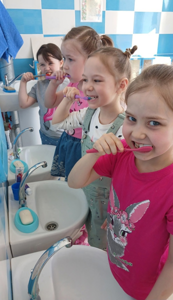 Отмечаем Международный день зубного врача