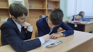 Занятия из цикла «Разговоры о важном» были посвящены 10-летней годовщине воссоединения Крыма с Россией