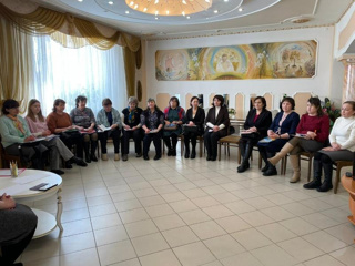 Очередное семинарское занятие для старших вожатых и заместителей директоров прошло в отделе ЗАГС Ядринского муниципального округа.