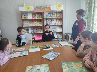 Час периодики «В мире детских журналов» в  Чувашско-Сорминской сельской библиотеке.