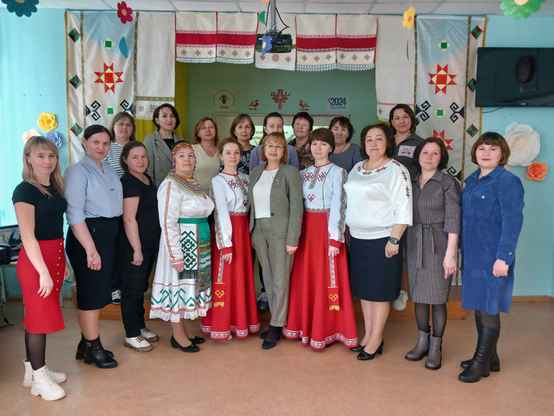 Районное методическое объединение воспитателей  по приобщению дошкольников к чувашской национальной культуре.
