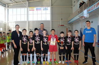 В спортивном зале МАУ ДО "Спортивная школа "Улап" п.Кугеси состоялся мини-футбольный турнир среди юношей 2013-2014 г.р