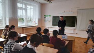 Встреча обучающихся и учителей с инспектором ПДН ОМВД РФ