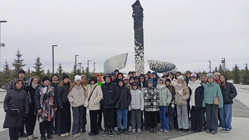 Обучающиеся школы №1 побывали с экскурсией в Санкт-Петербурге