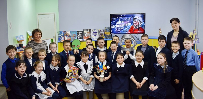 В начальных классах МБОУ «Яльчикская СОШ»  прошли мероприятия, посвящённые Дню космонавтики