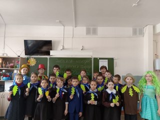16 апреля с учащимися 3-4 классов провели «Праздник Эколят – Молодых защитников Природы»